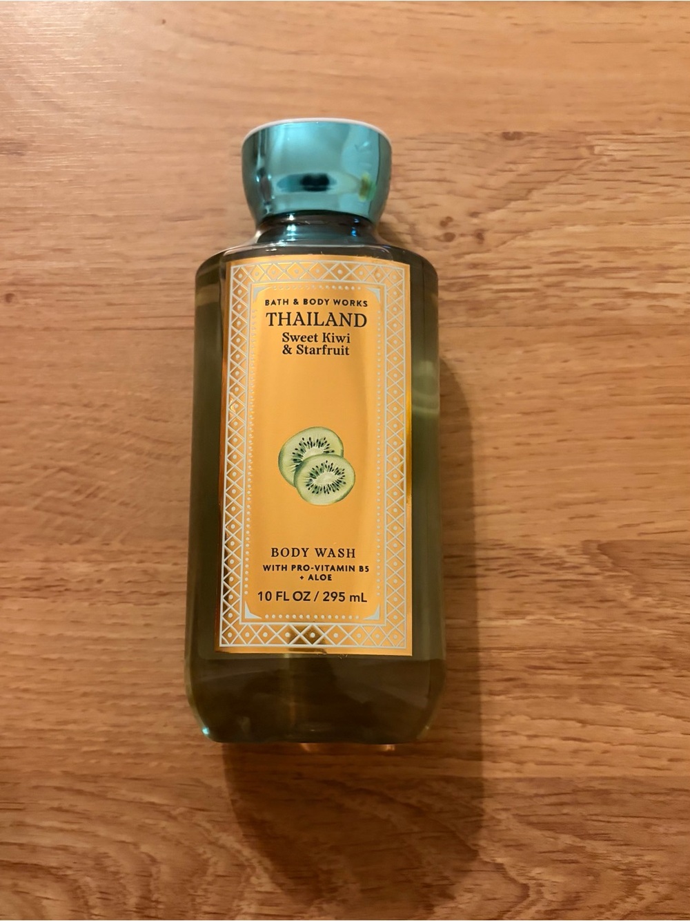 Bath & Body Works Thailand Sweet Kiwi & Starfruit Body Wash